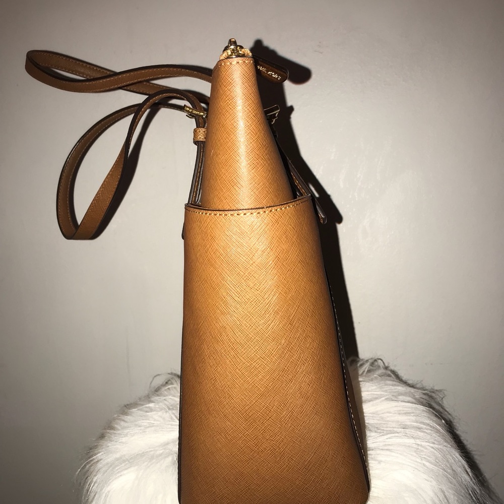 Micheal Kors Jet Set Brown Purse - Picture 2 of 5